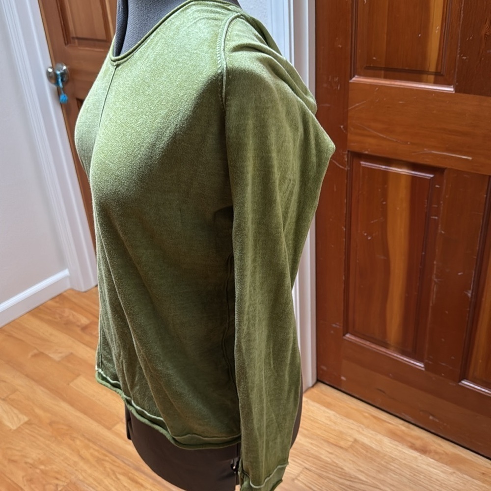 Tommy Bahama Women's L lightweight Green Casual Minimalist Neutral hoodie - Picture 2 of 4